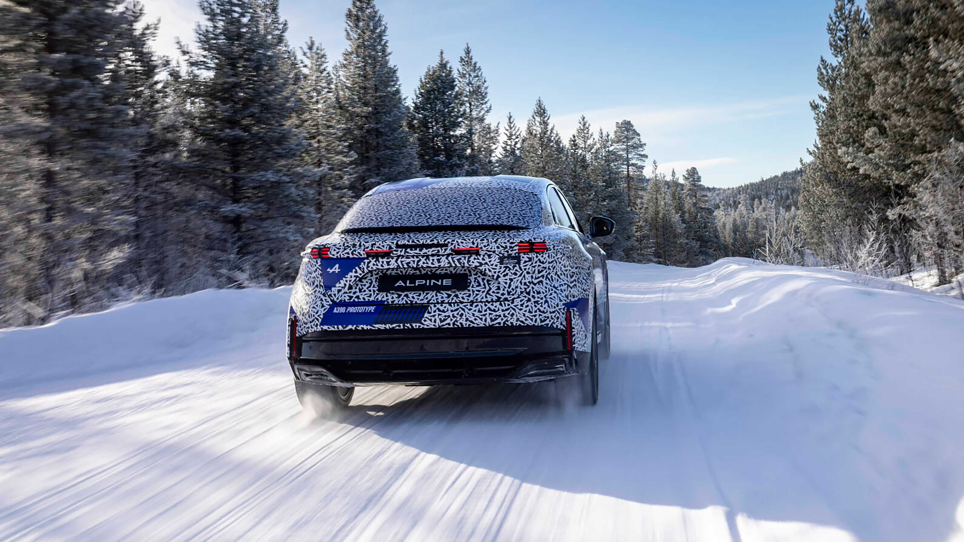 Alpine A390 - rear tracking