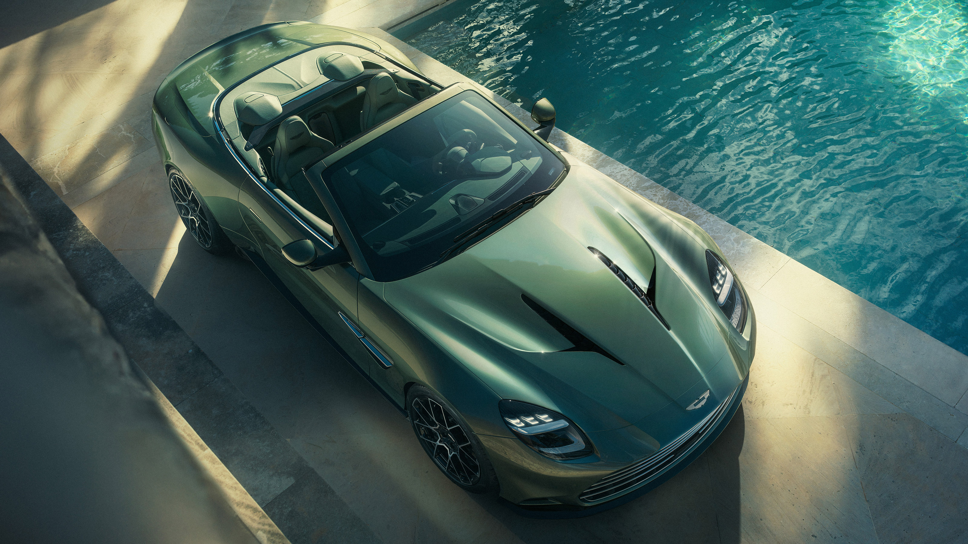 Aston Martin Vanquish Volante - front above