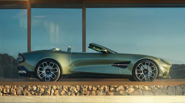 Aston Martin Vanquish Volante - side