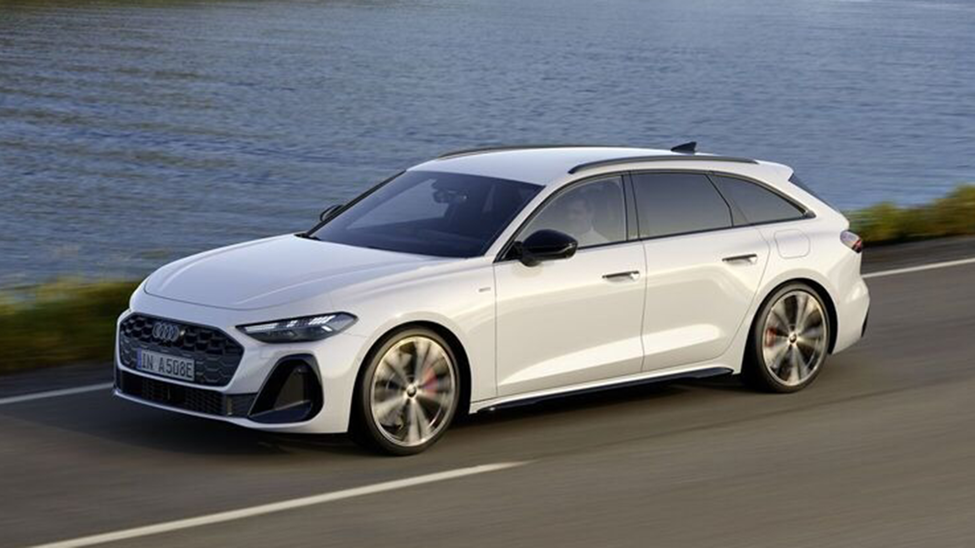 New Audi A5 Avant e-hybrid - front tracking 