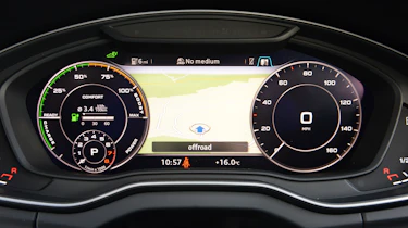 Used Audi Q5 Mk2 - dials