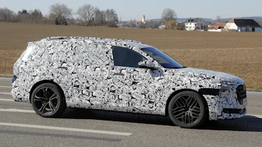 New Audi Q9 - side