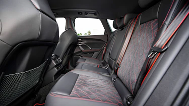 Audi SQ5 - rear seats