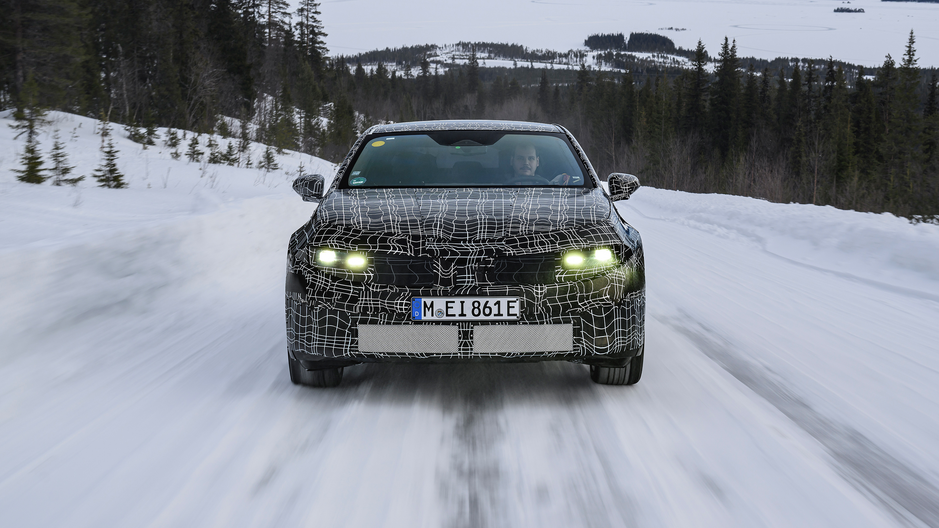 BMW 3 Series ‘Neue Klasse’ (camouflaged) - front tracking