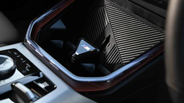 BMW X3 - wireless phone charging