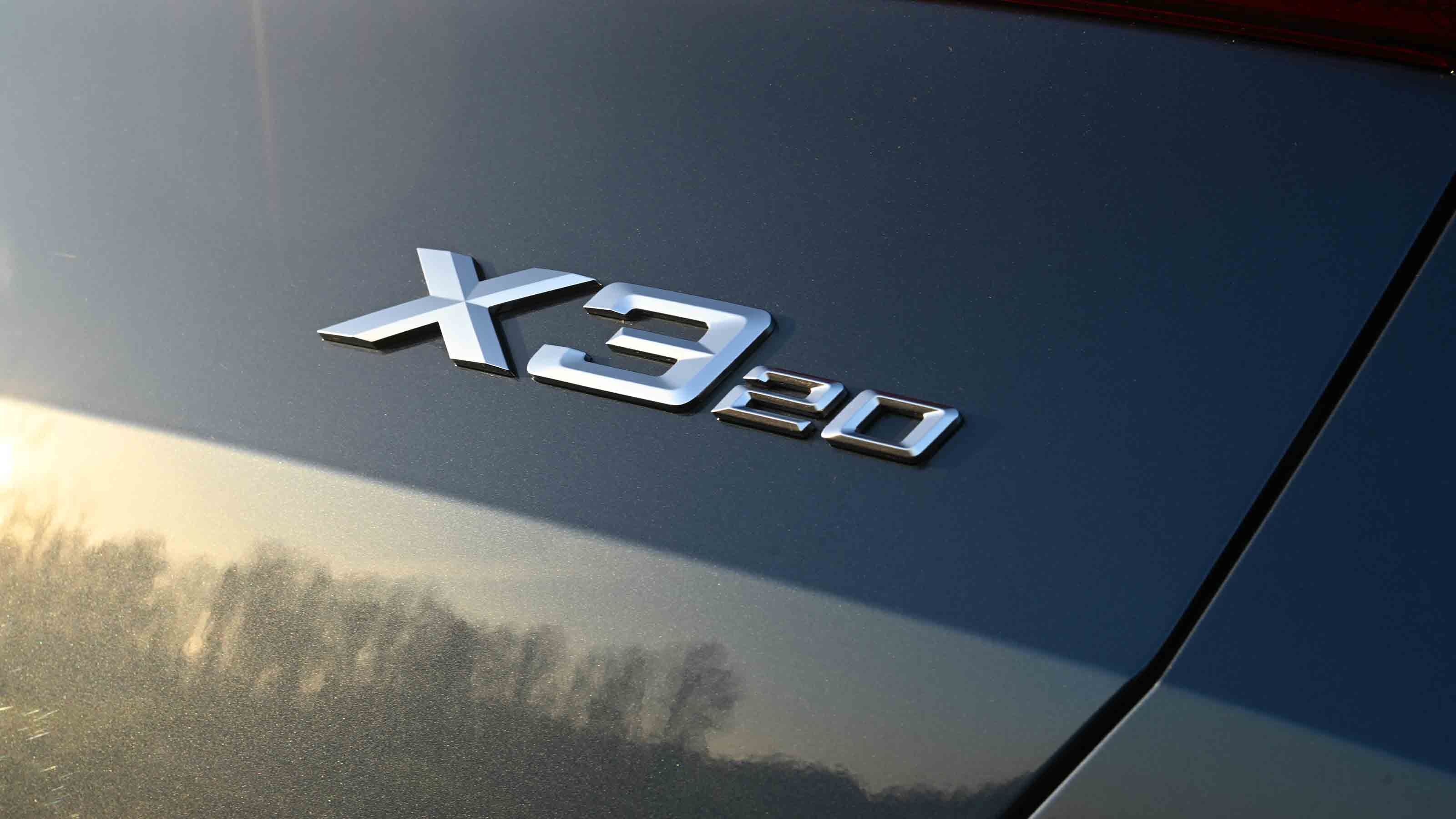 BMW X3 - 'X3 20' badge detail