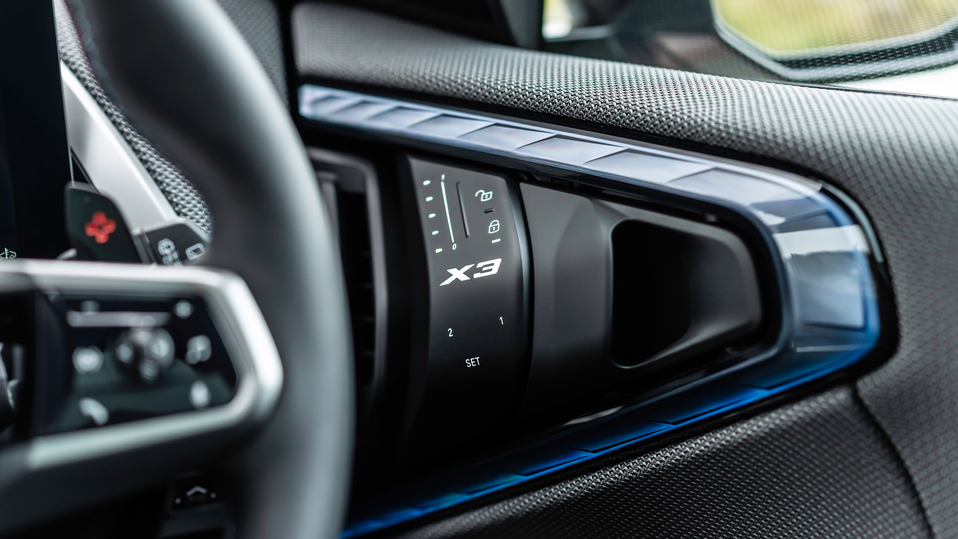 BMW X3 M50 - interior detail