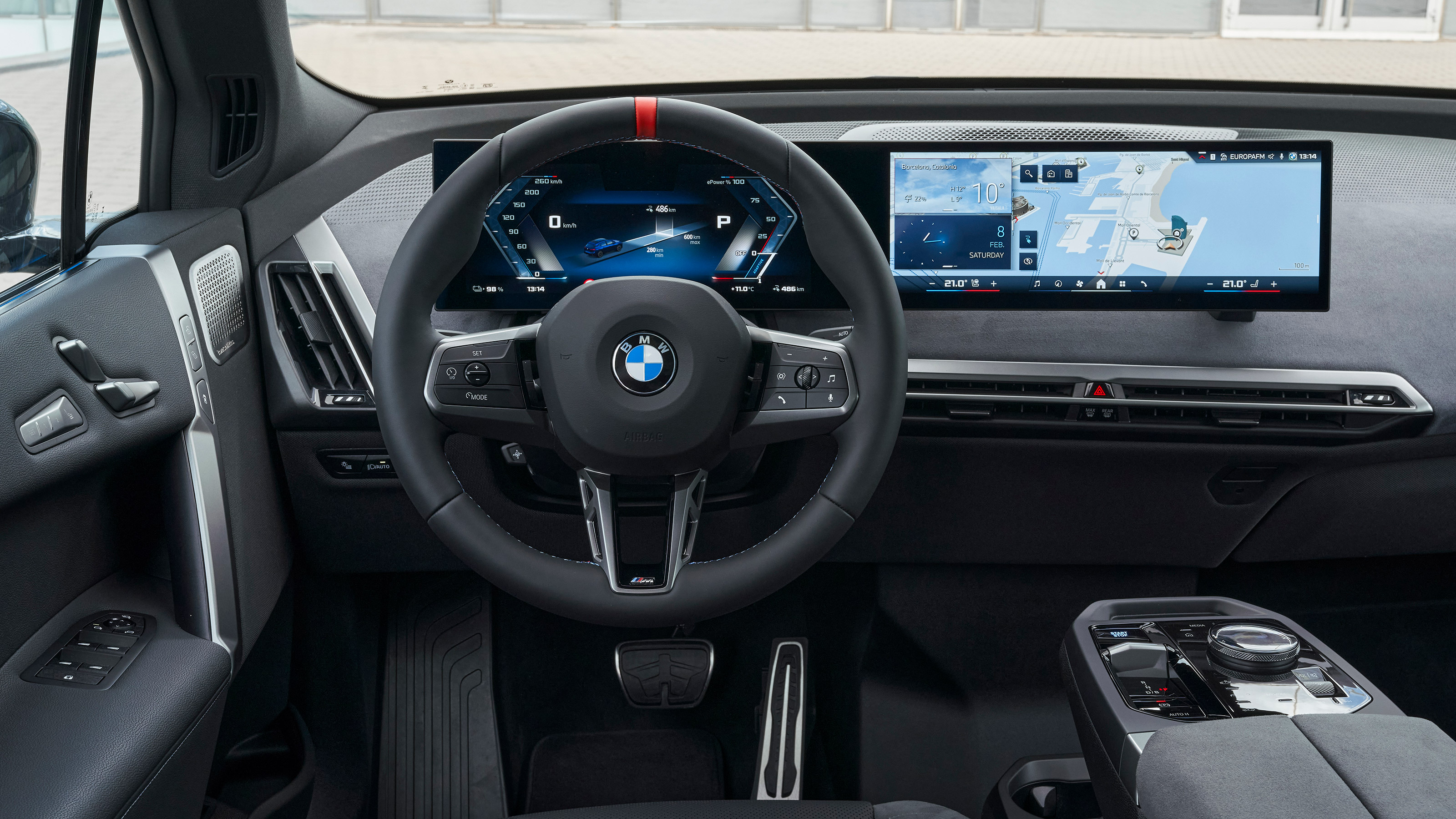  BMW iX M70 - dash