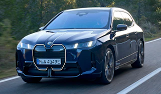 BMW iX M70 - front