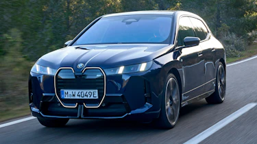 BMW iX M70 - front