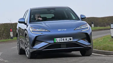 BYD Sealion 7 - front cornering