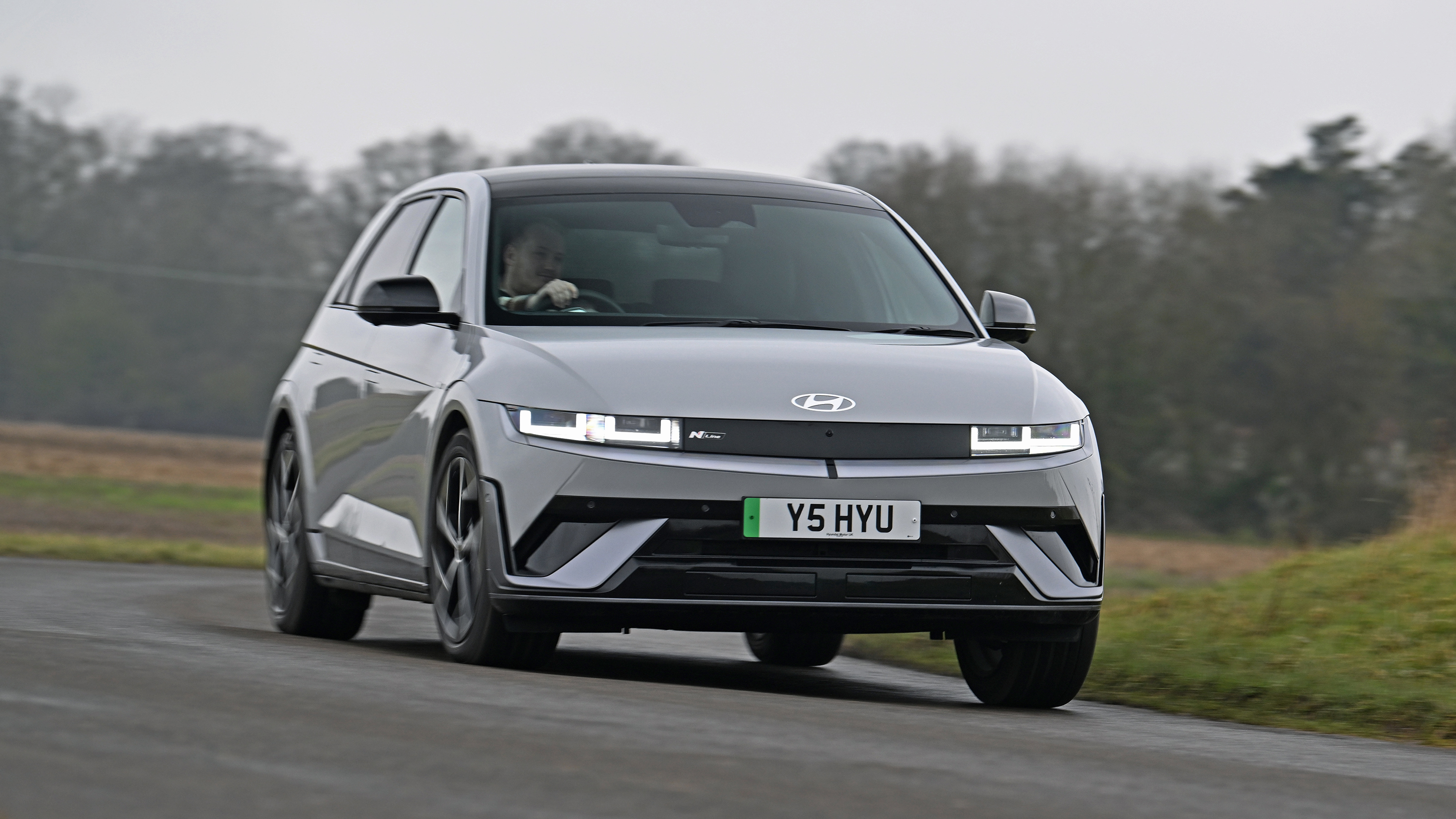 Hyundai Ioniq 5 - front cornering