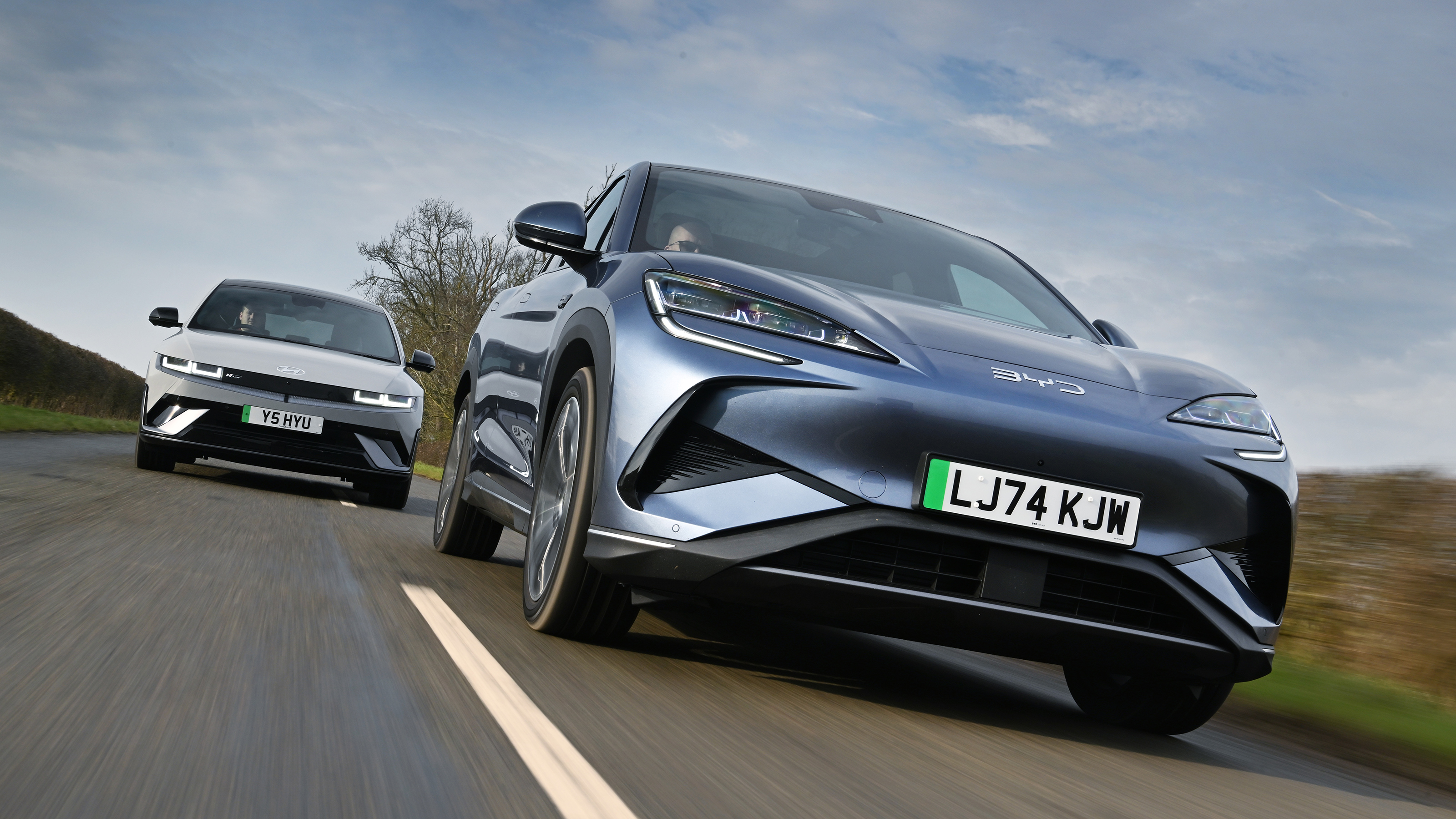 BYD Sealion 7 and Hyundai Ioniq 5 - front tracking