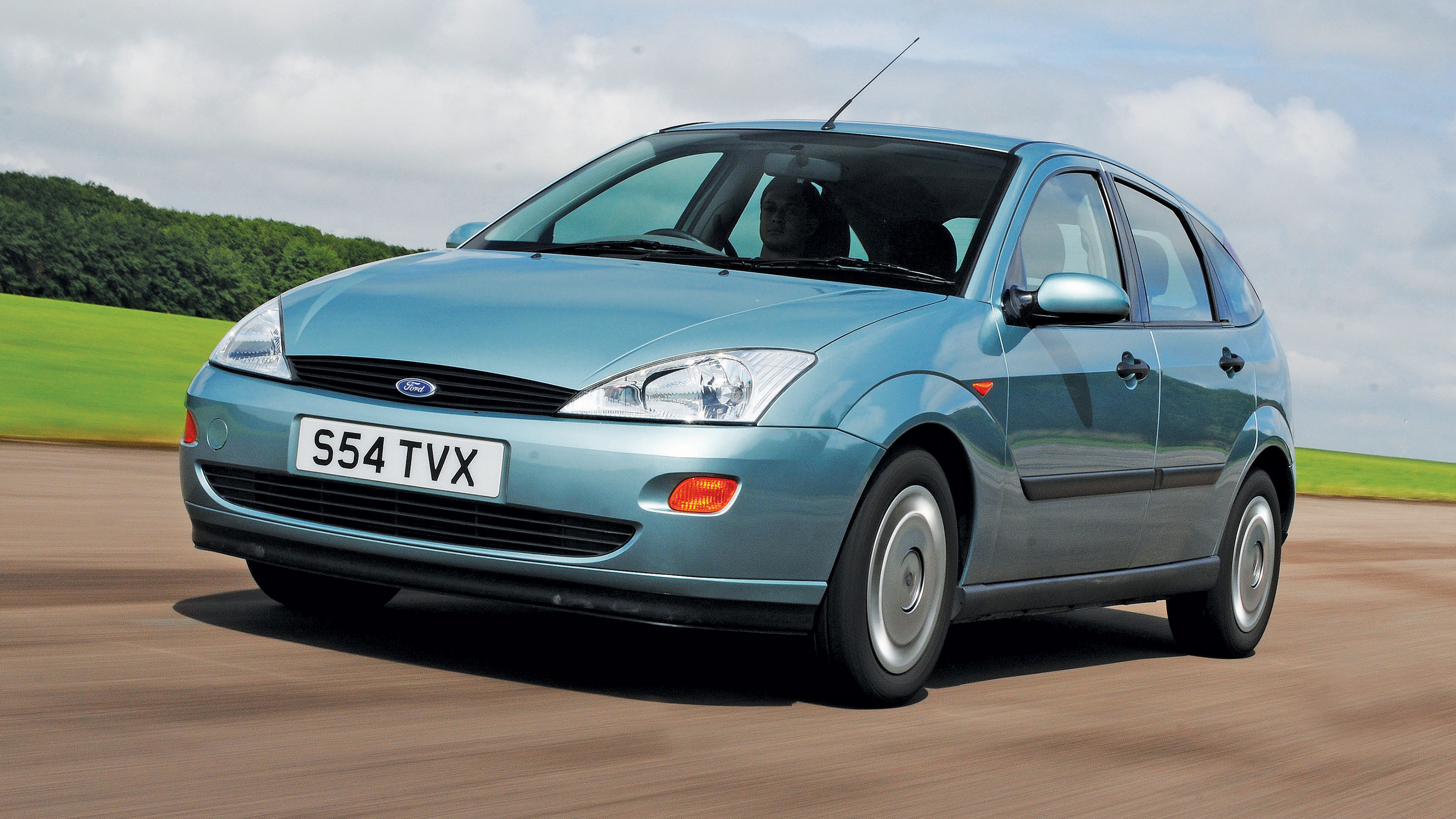 Ford Focus - front tracking