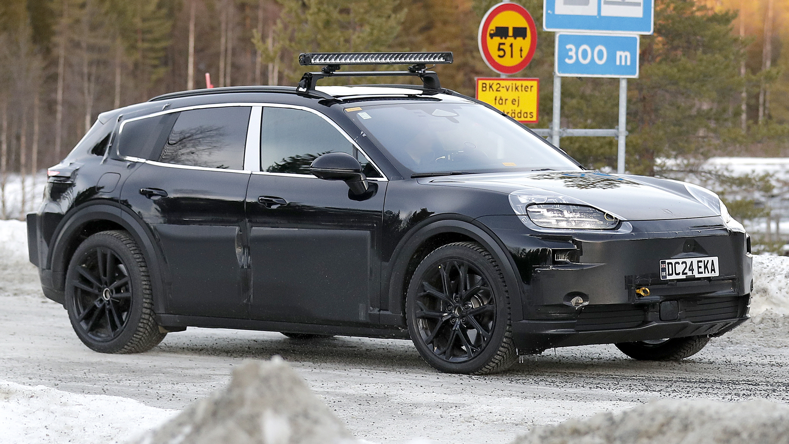 Bentley SUV EV Mule - front angled