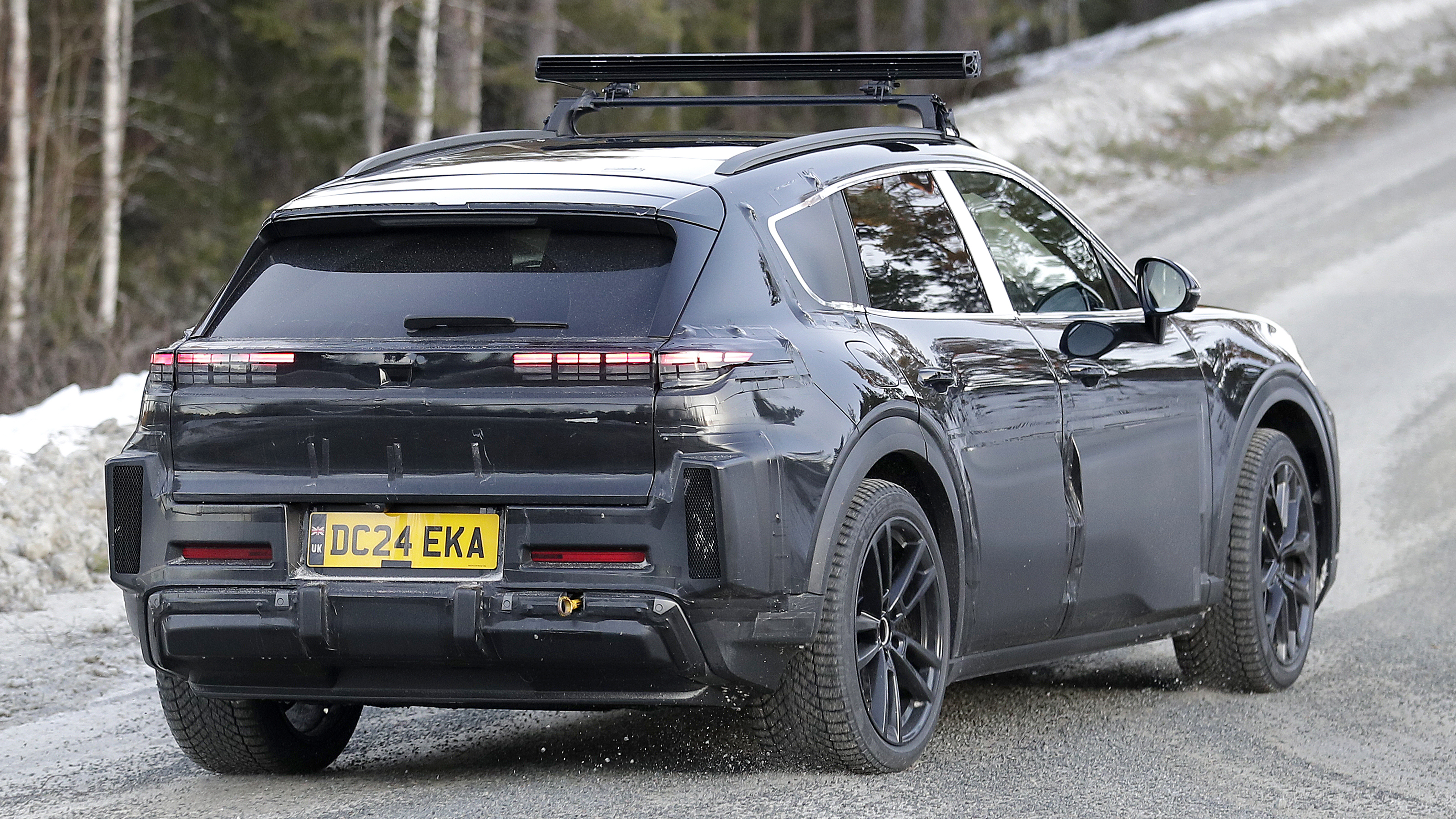 Bentley SUV EV Mule - rear 3/4