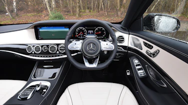 Mercedes S-Class - dashboard