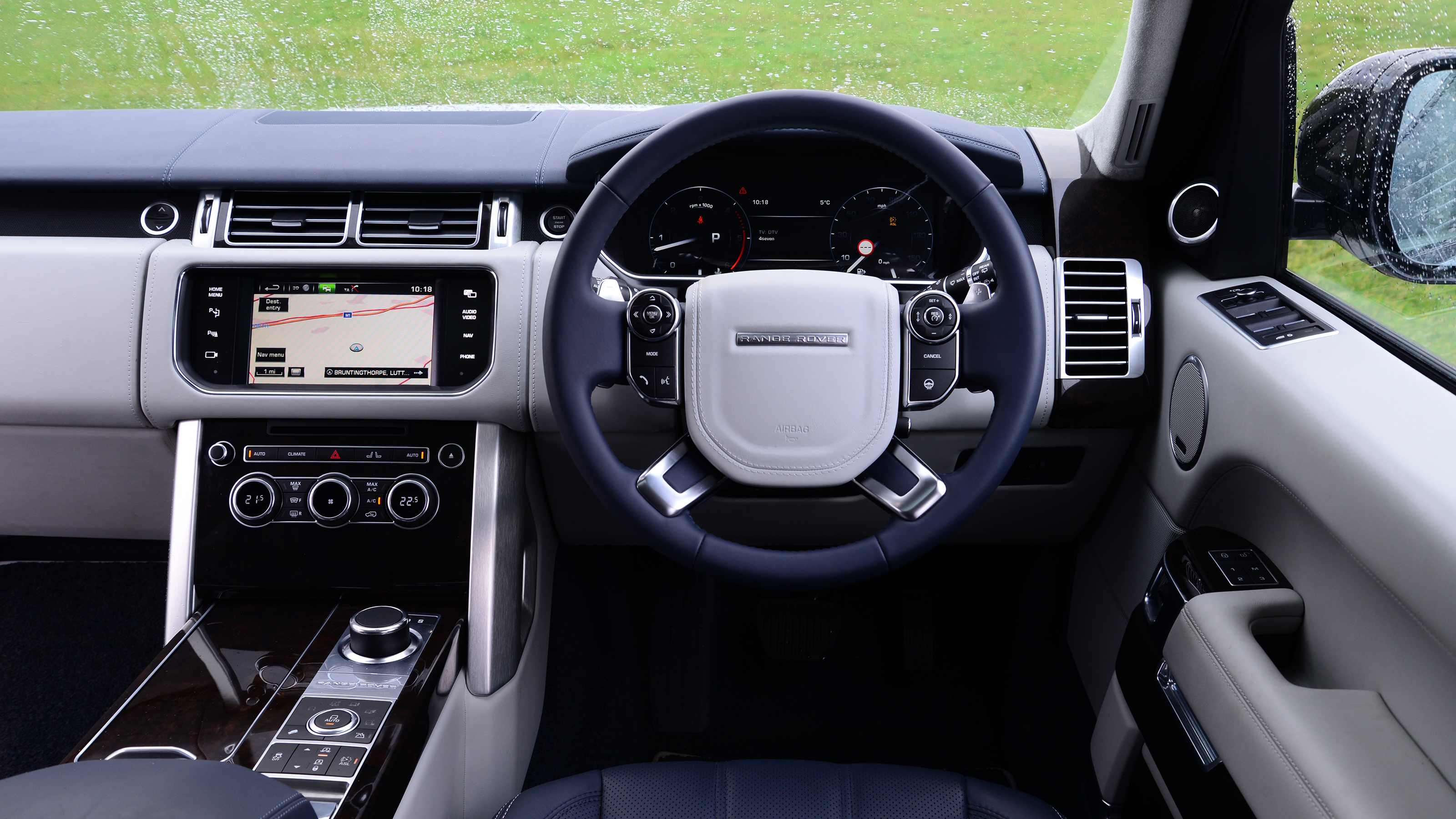 Range Rover - dashboard