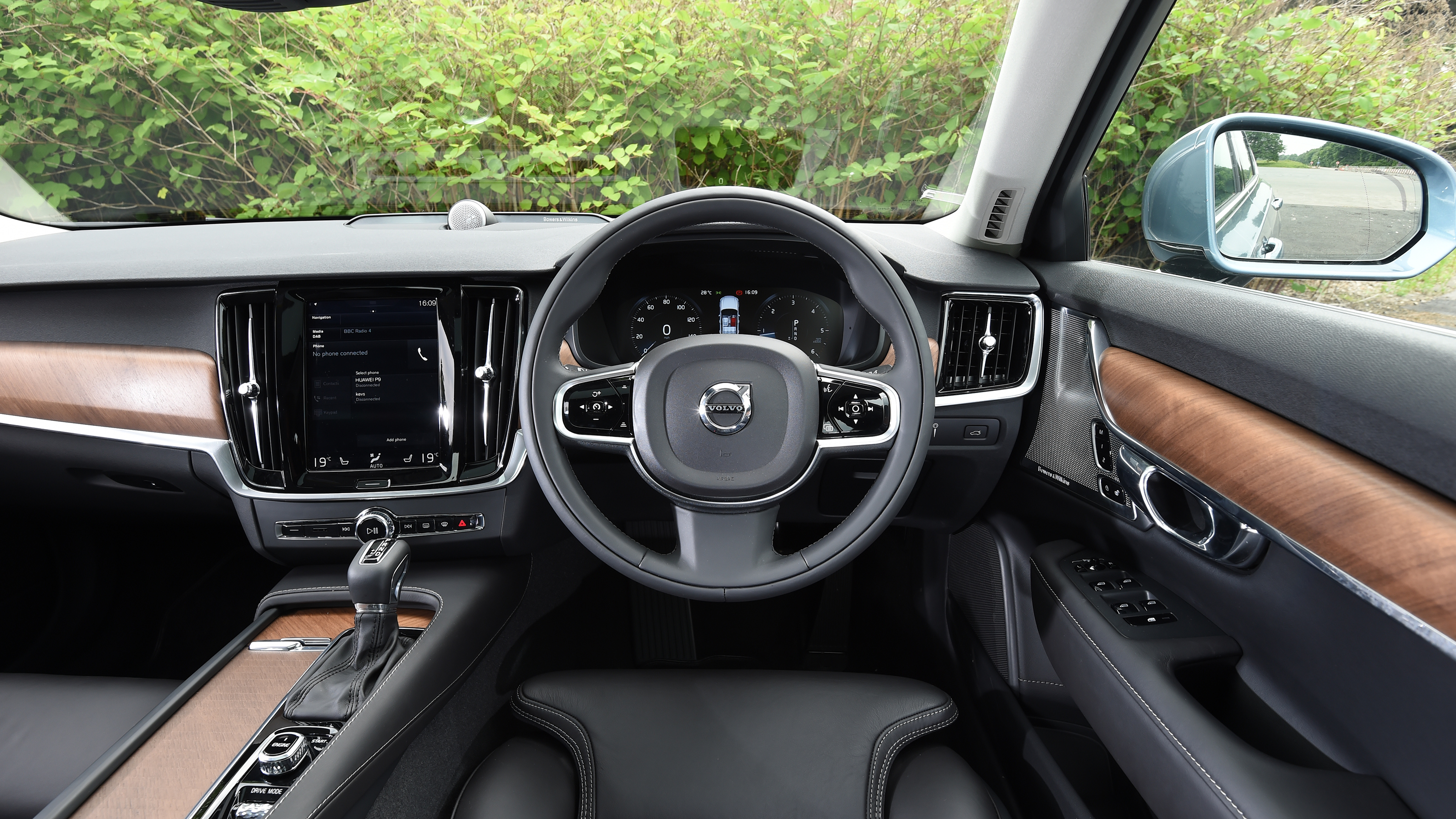 Volvo S90 - dashboard