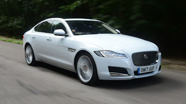 Jaguar XF - front tracking