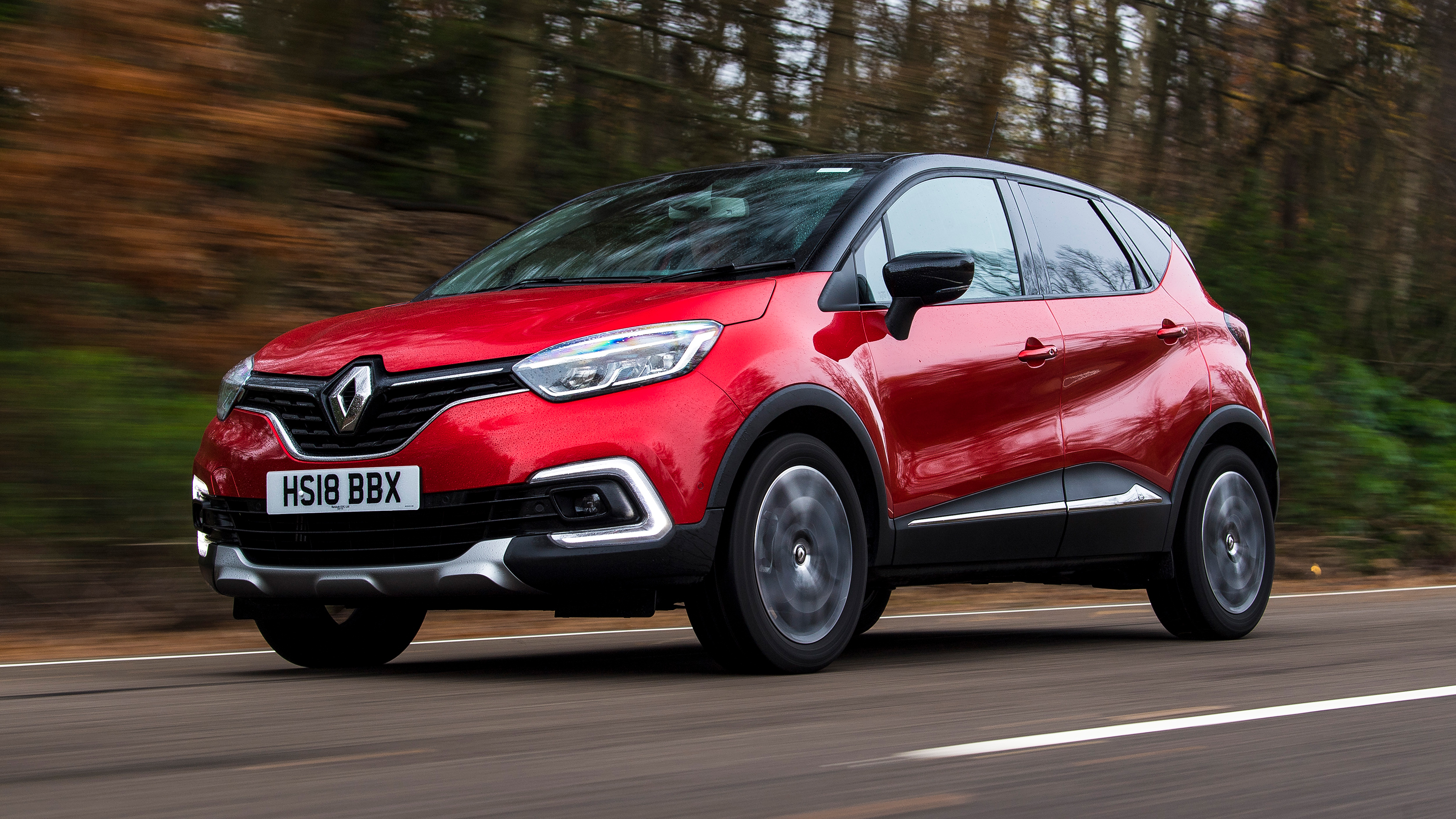 Renault Captur - front tracking