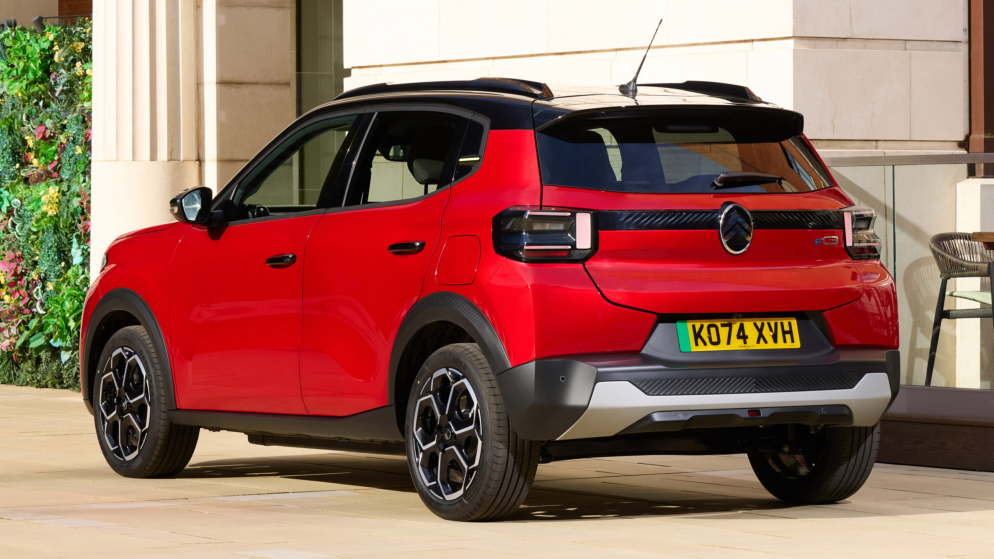 Citroen e-C3 - rear static