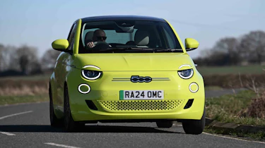 Fiat 500e - front cornering
