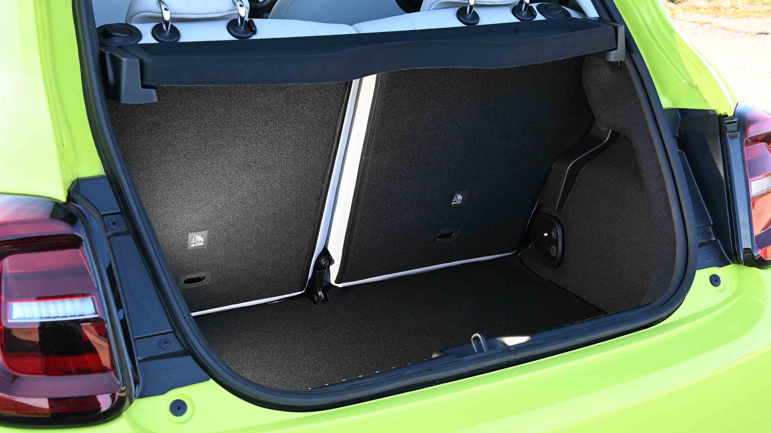 Fiat 500e - boot