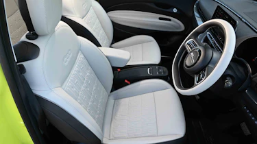 Fiat 500e - front seats