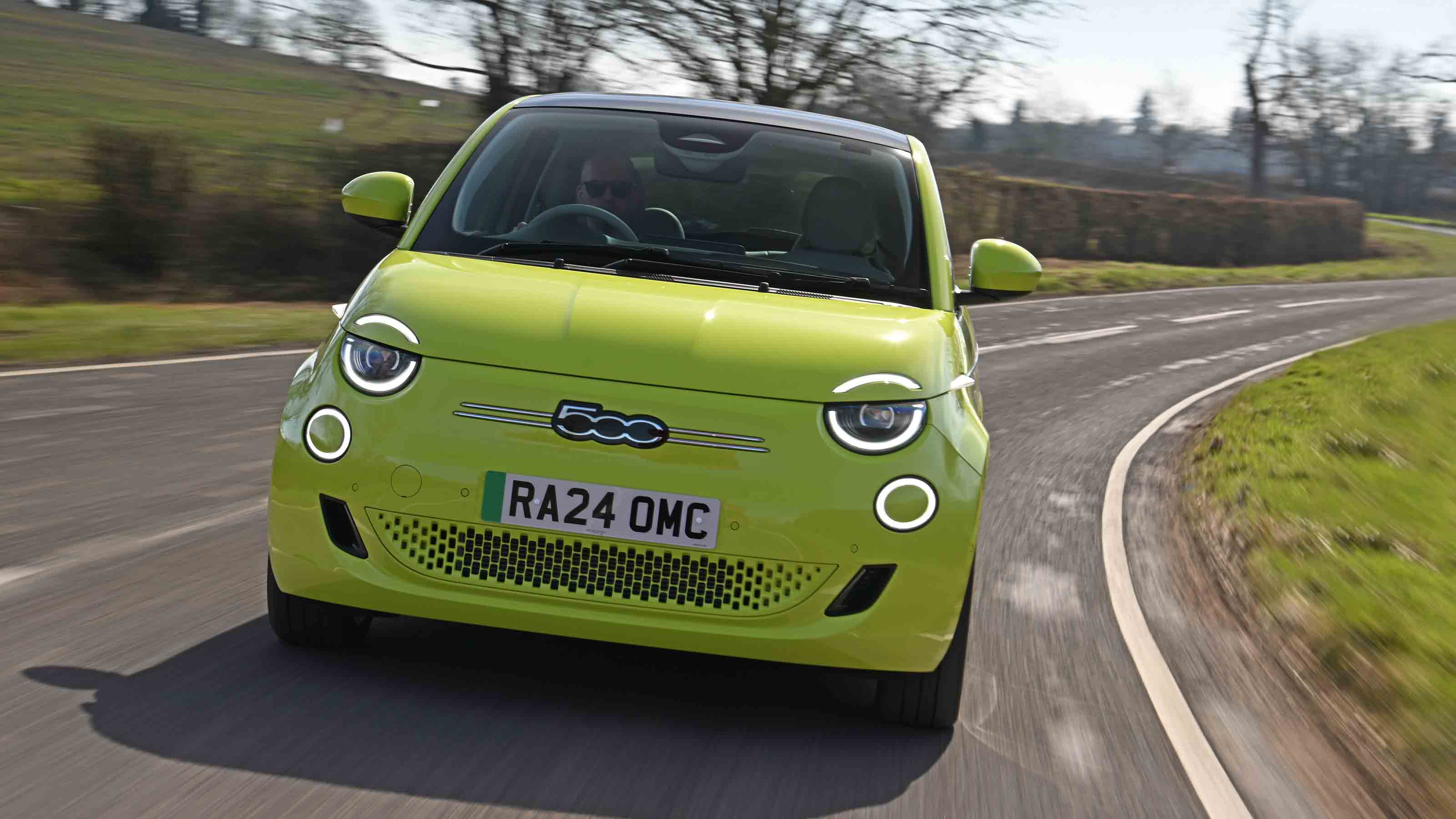 Fiat 500e - front full width