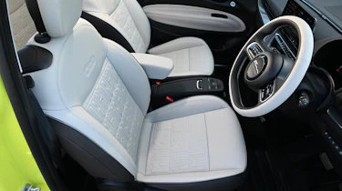 Fiat 500e - front seats