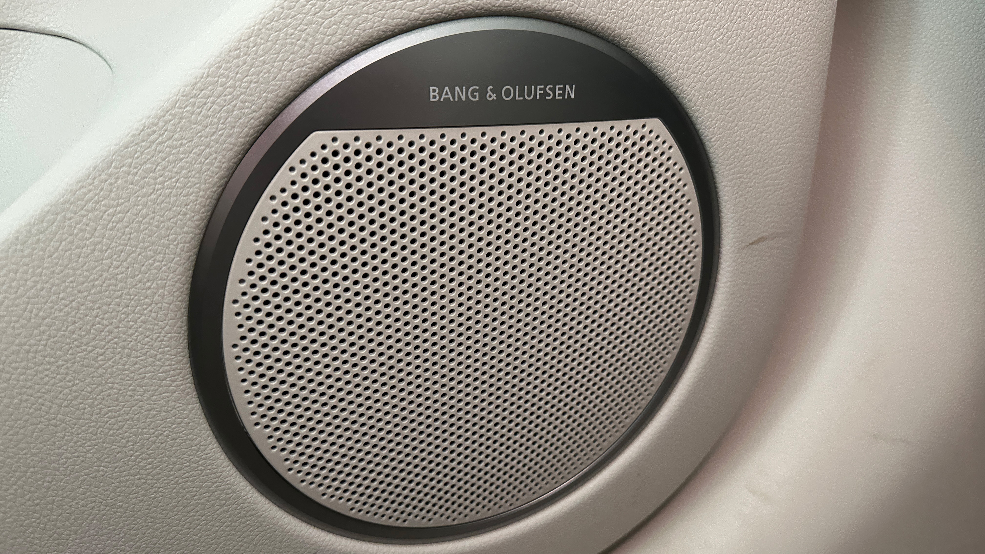 Genesis GV60 Bang &amp; Olufsen speaker