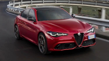 Giulia Intensa - front 3/4