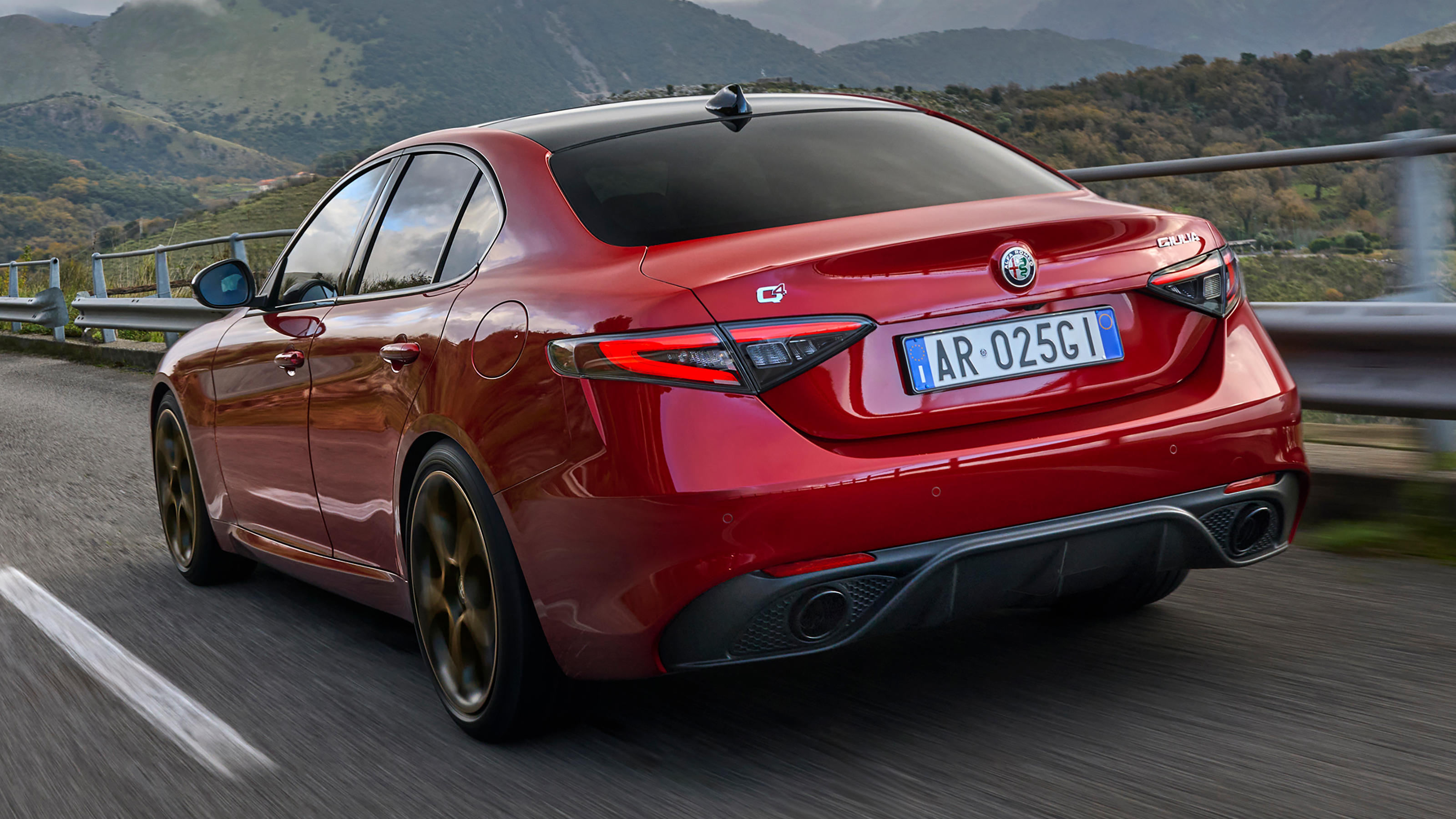 Giulia Intensa - rear 3/4