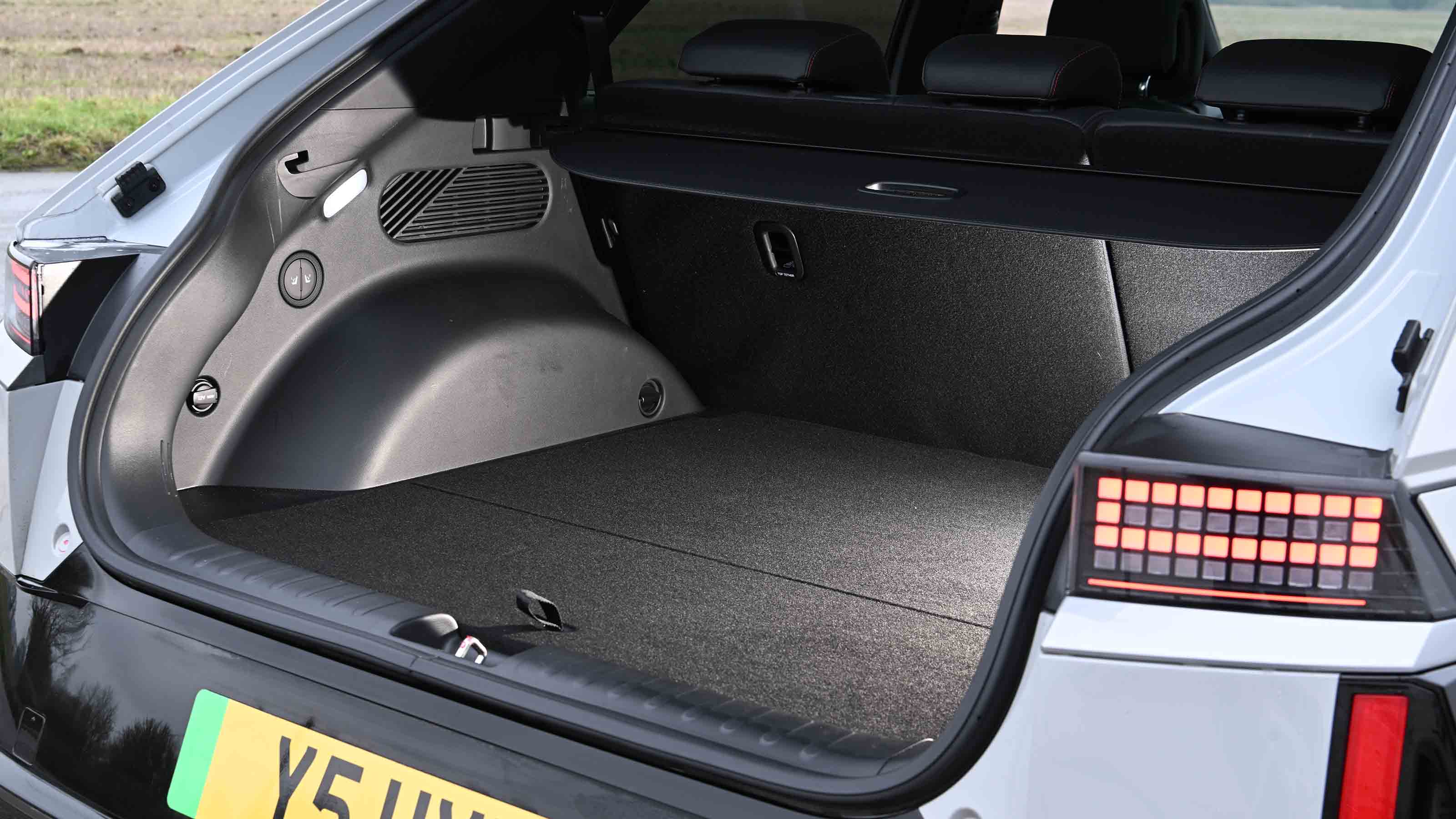Hyundai Ioniq 5 - boot