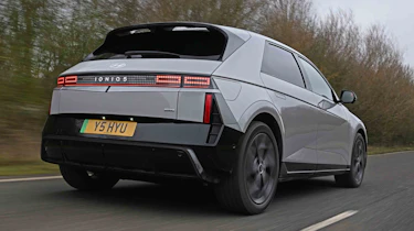 Hyundai Ioniq 5 - rear tracking