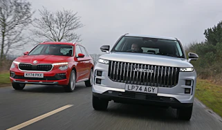 Jaecoo 7 and Skoda Kamiq - header image, front trackin