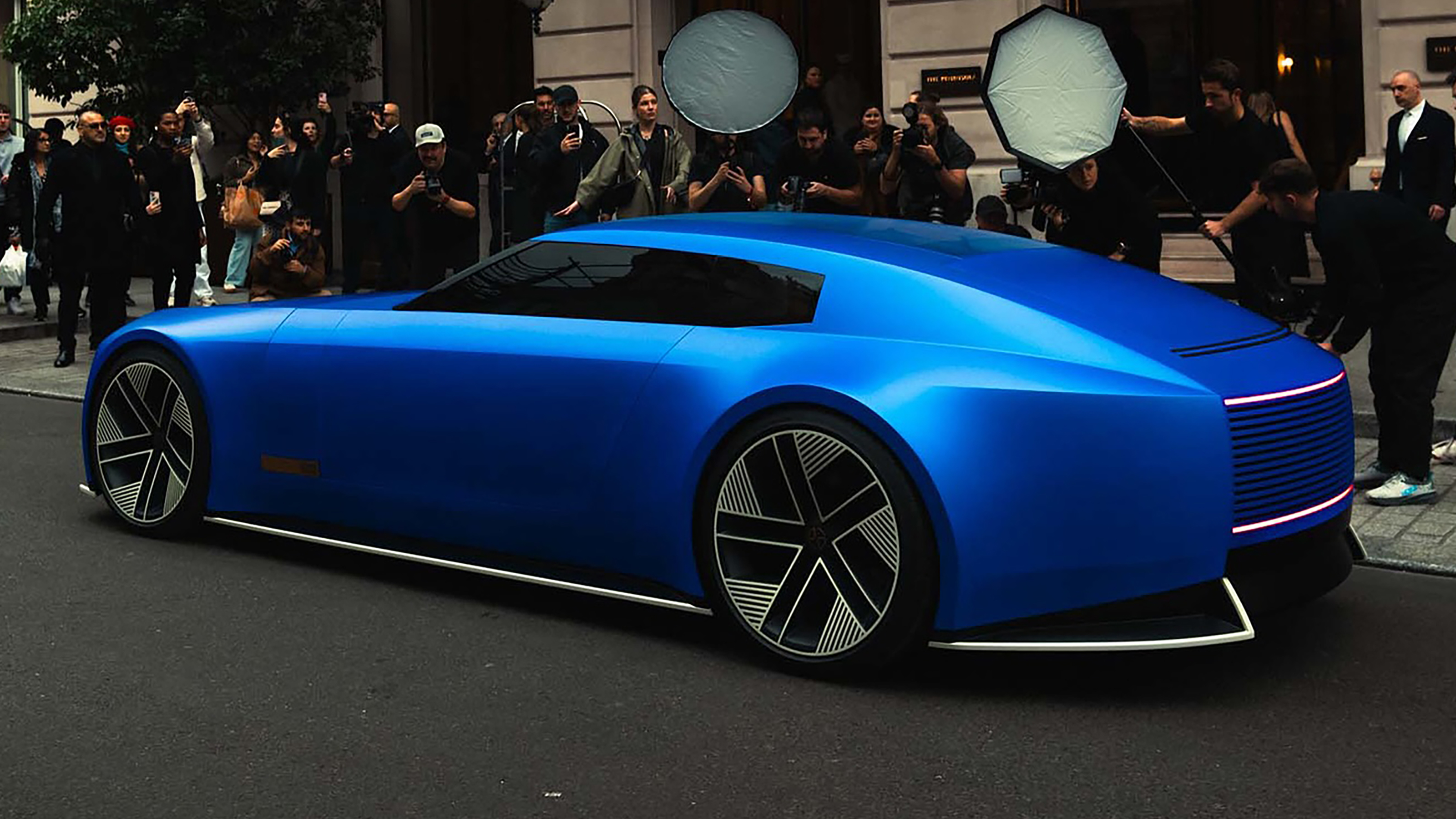 Jaguar Type 00 blue - rear 3/4