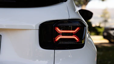 Jeep Avenger 4xe - rear lights