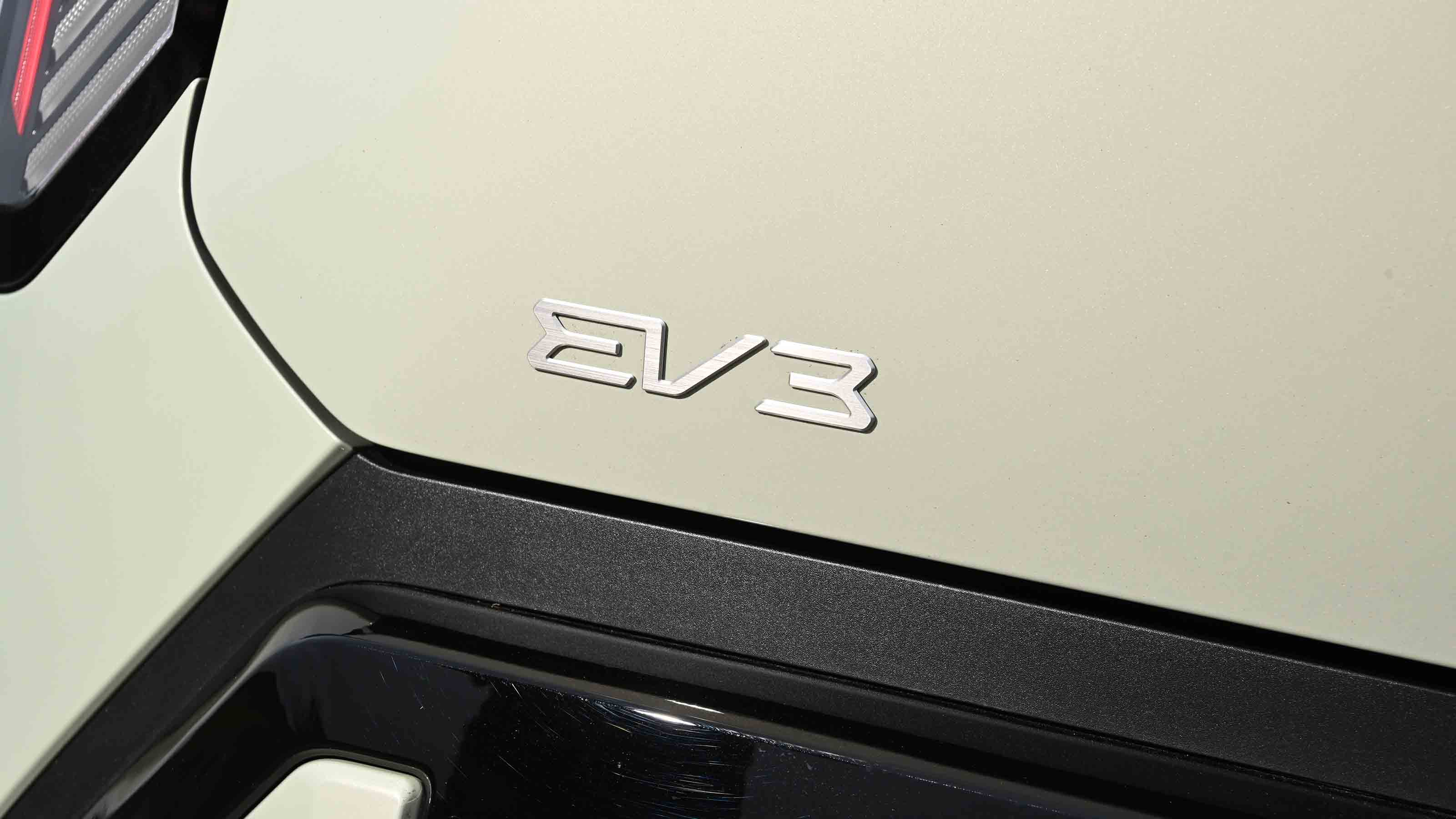 Kia EV3 - 'EV3' badge