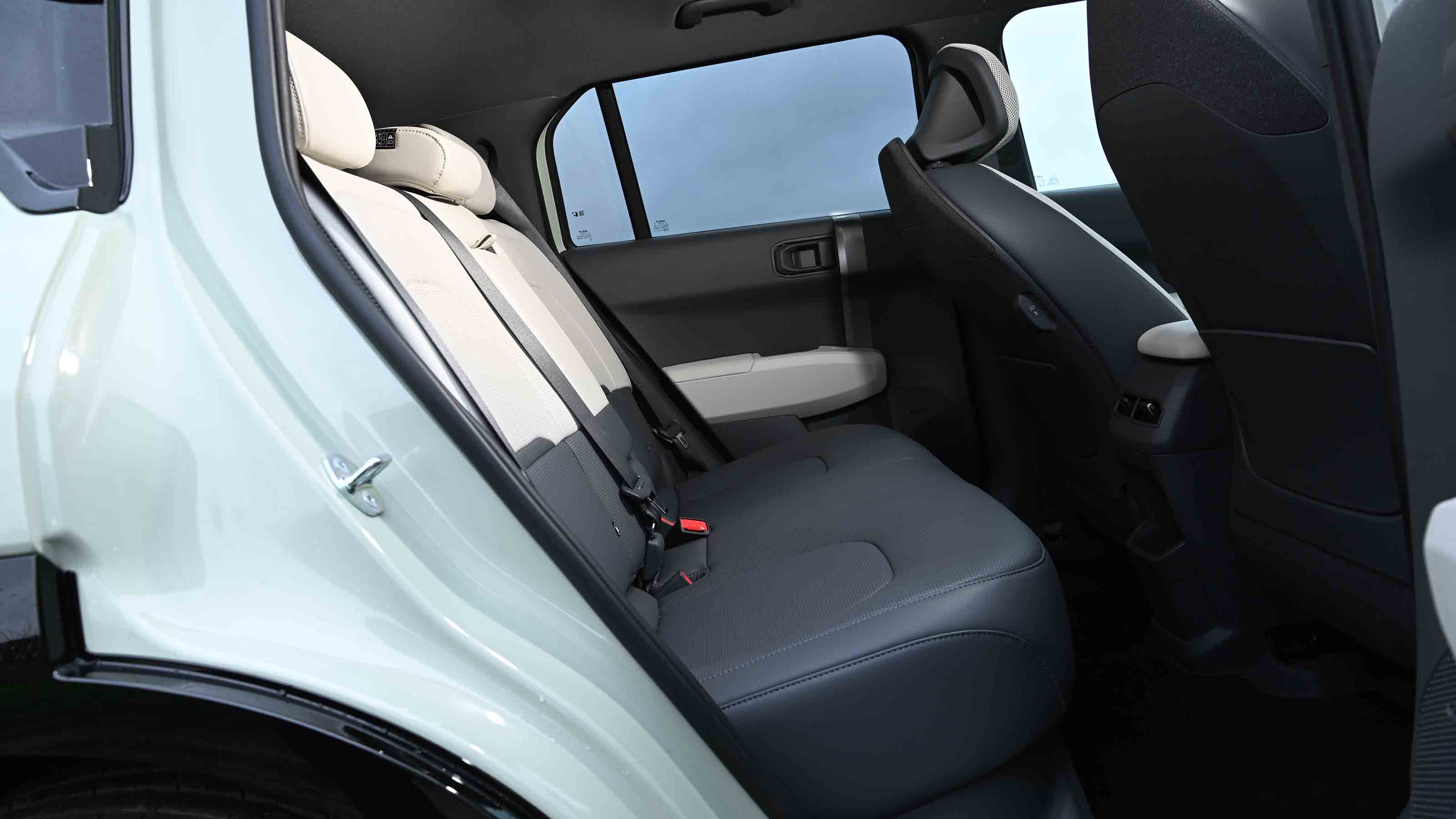 Kia EV3 - rear seats