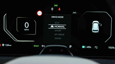 Kia EV3 - drive mode display