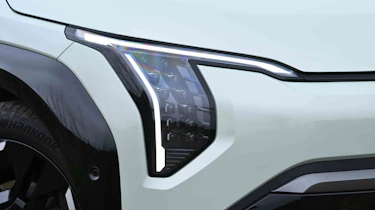 Kia EV3 - head light detail