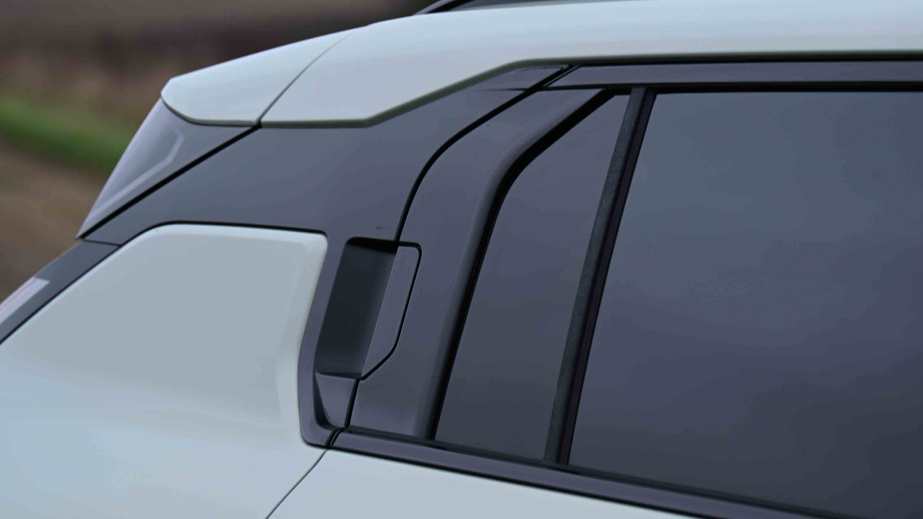 Kia EV3 - rear door handle detail