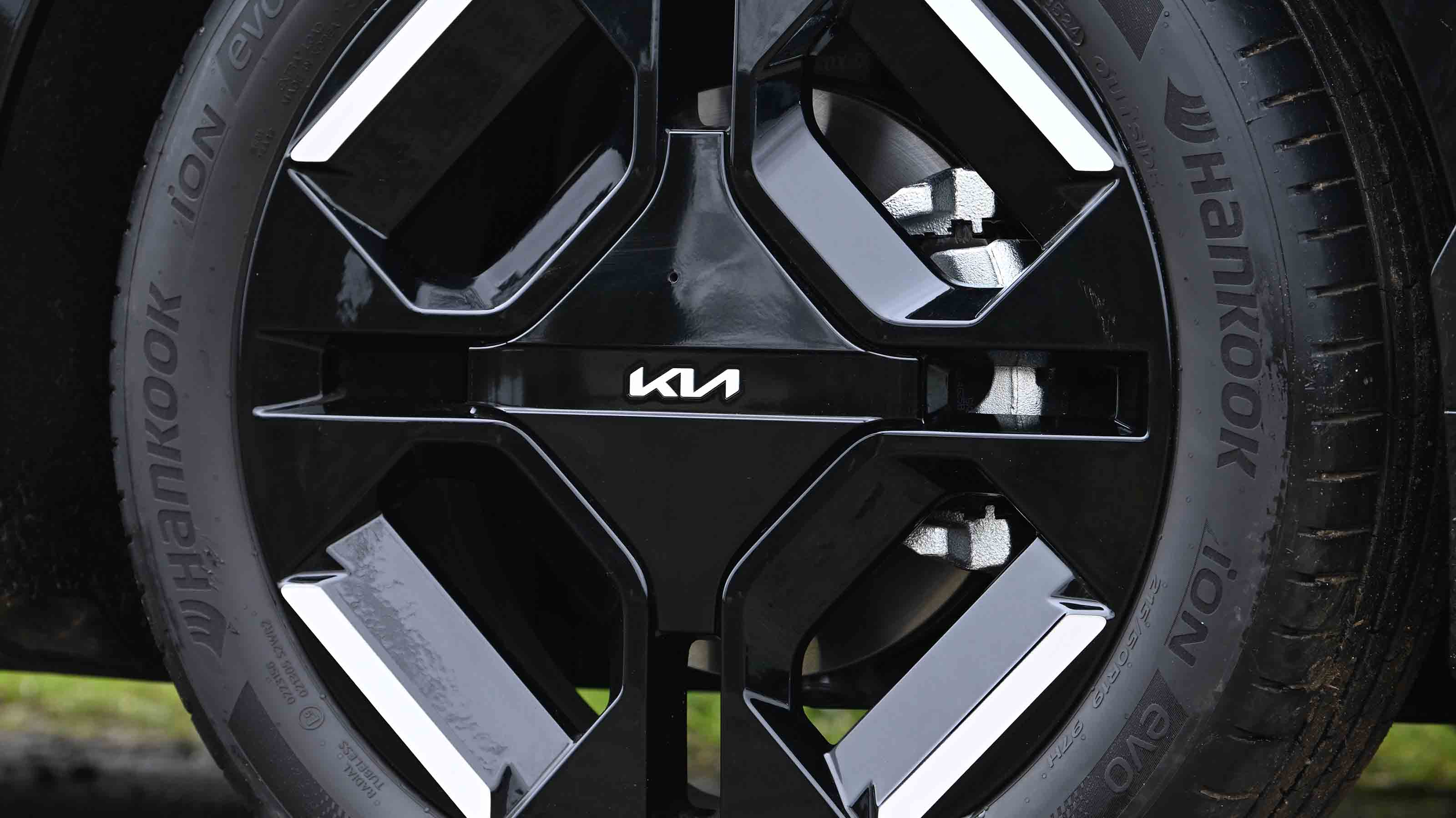 Kia EV3 - alloy wheel