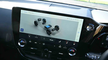 Lexus NX - hybrid drive display