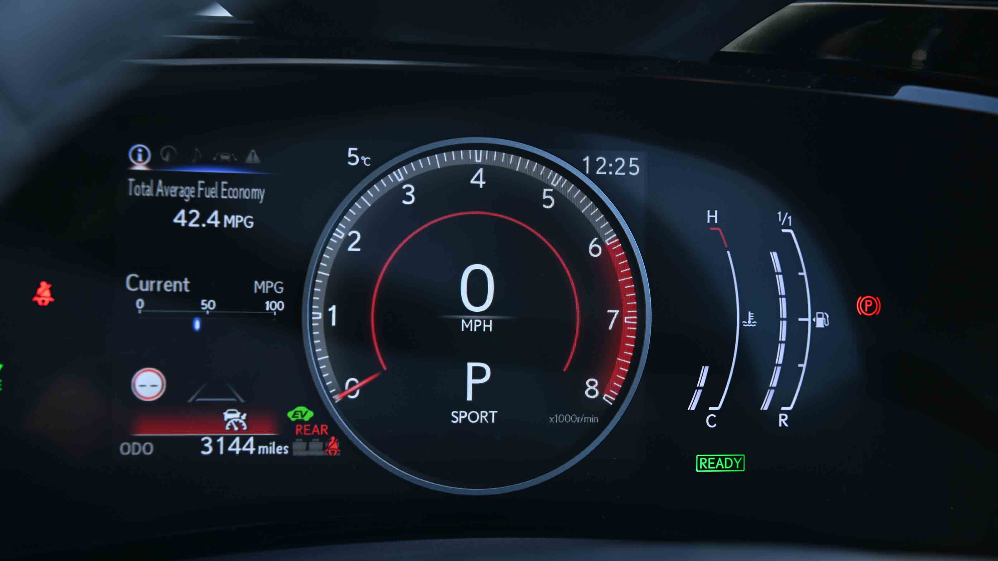 Lexus NX - digital instruments, sport driving mode