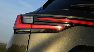Lexus NX - rear light detail