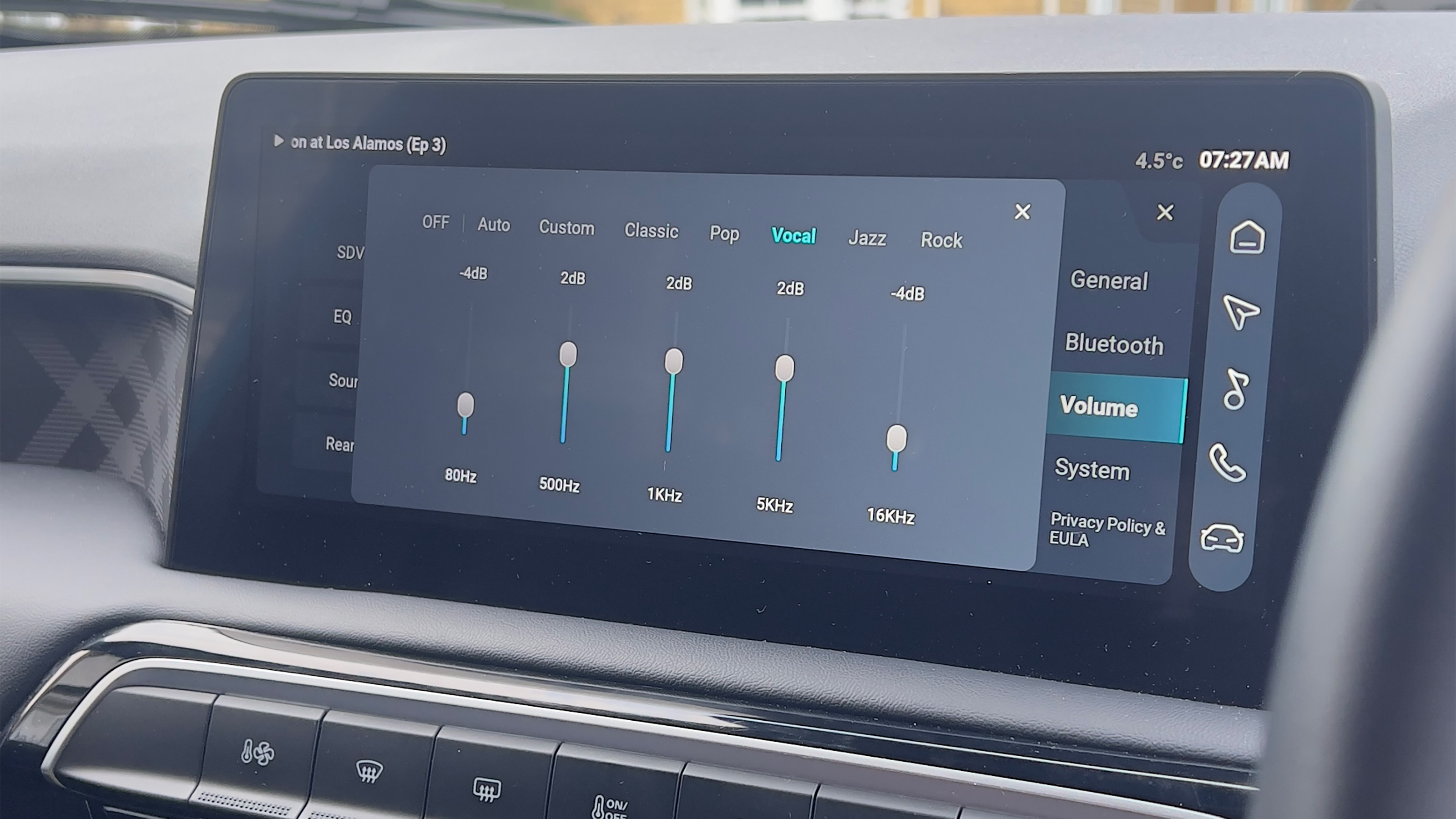 MG3 Hybrid+ long-term test - infotainment screen