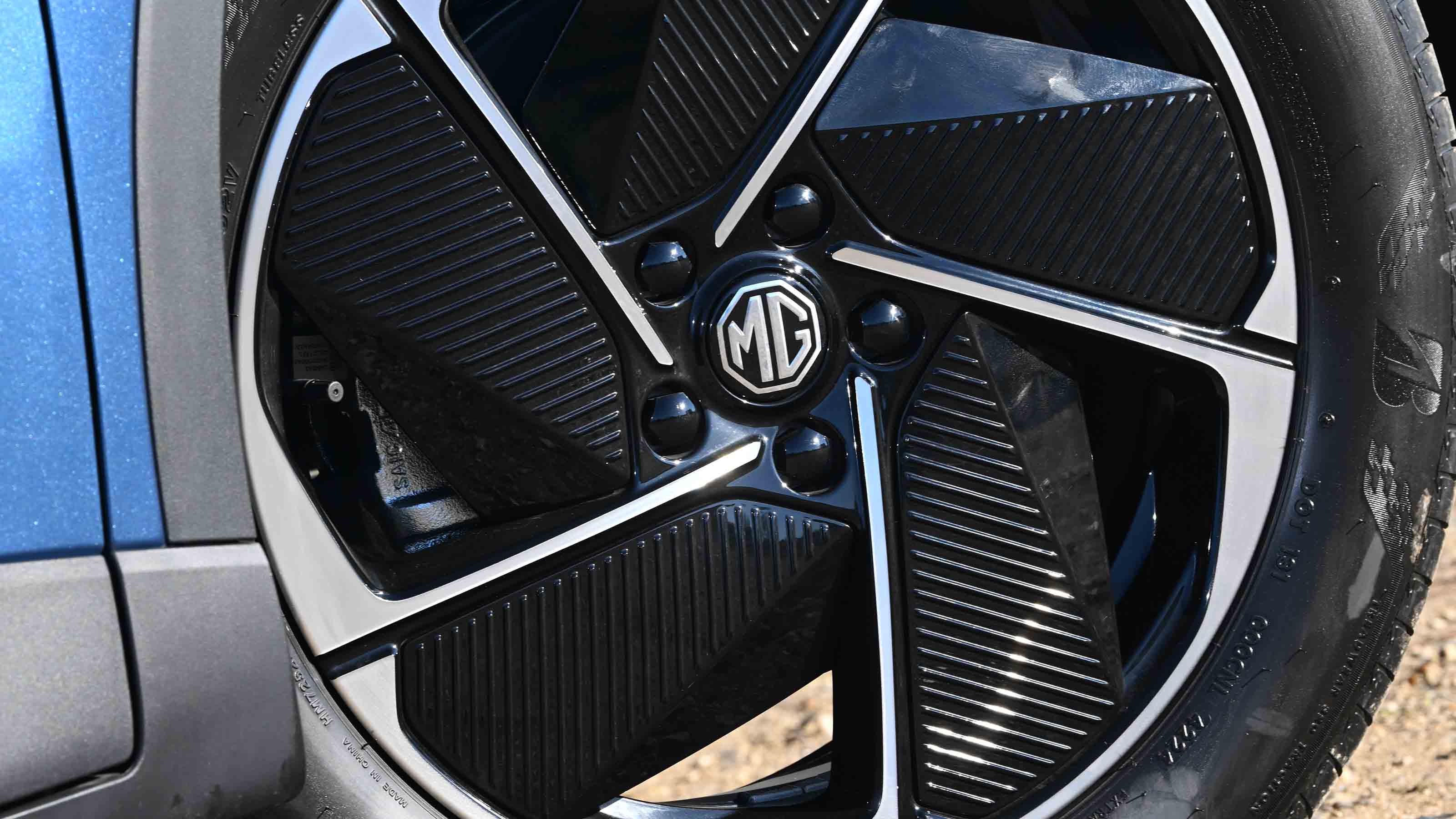 MGS5 EV - alloy wheel detail